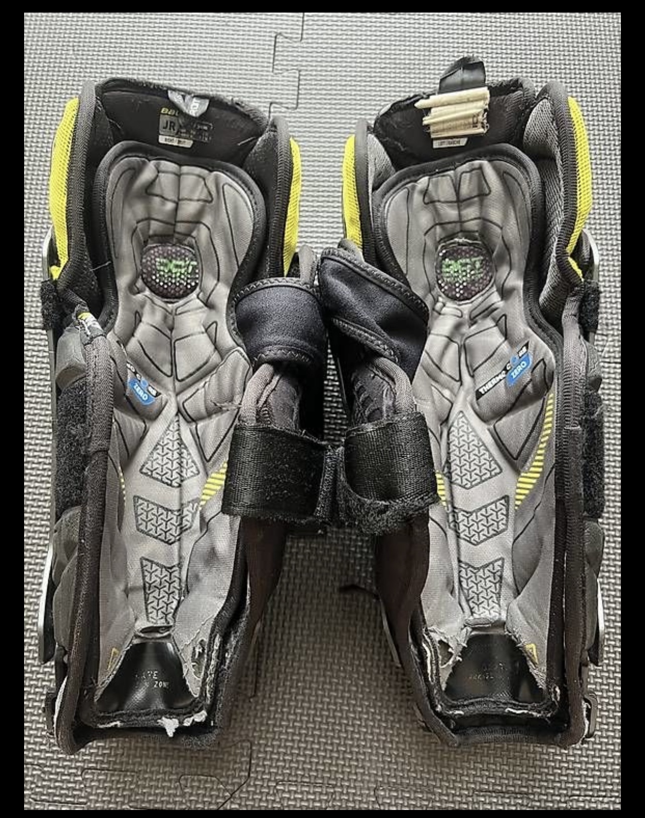BAUER MACH Hockey shin guard JR M