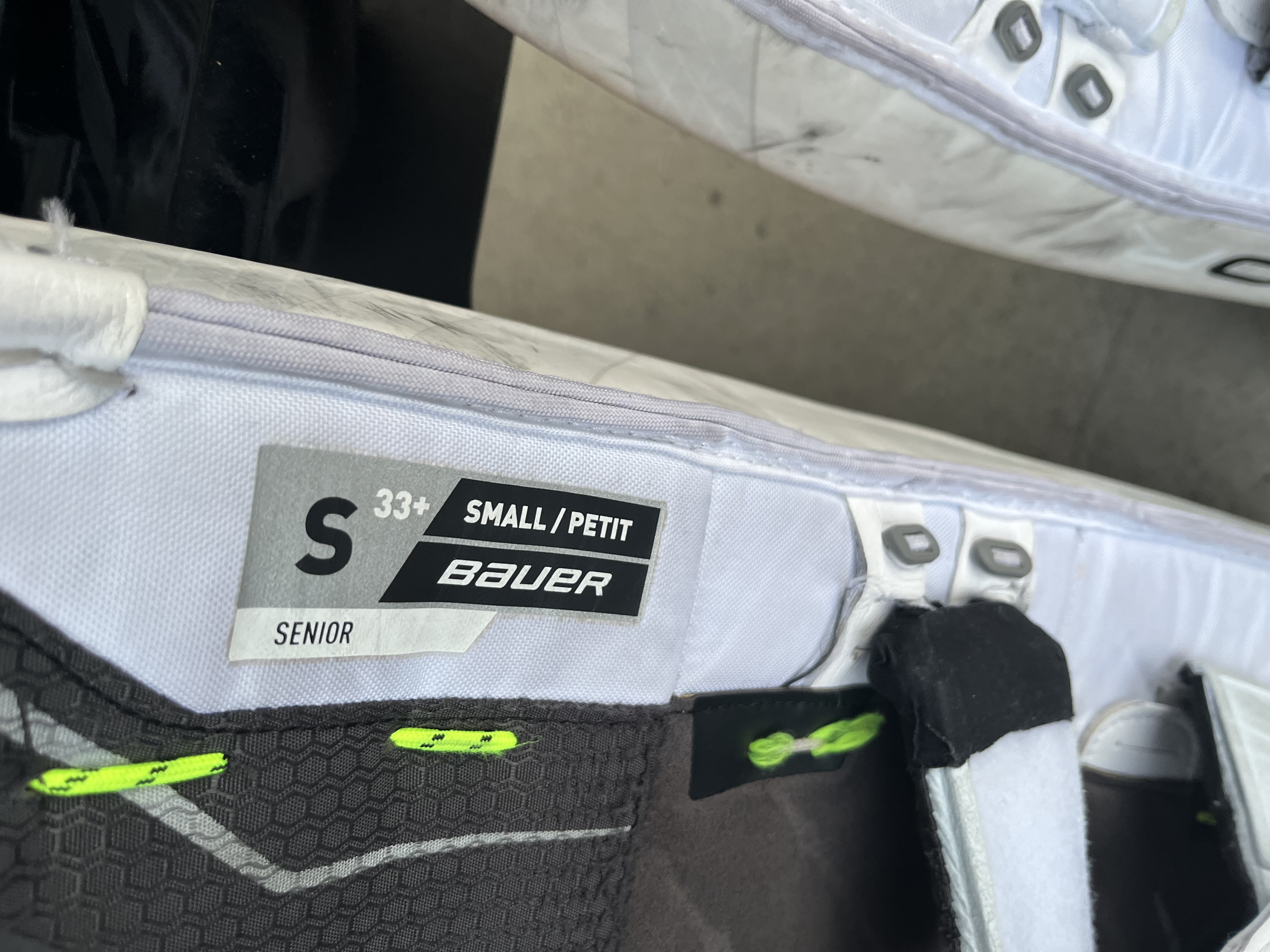 Gambali Bauer Hyperlite