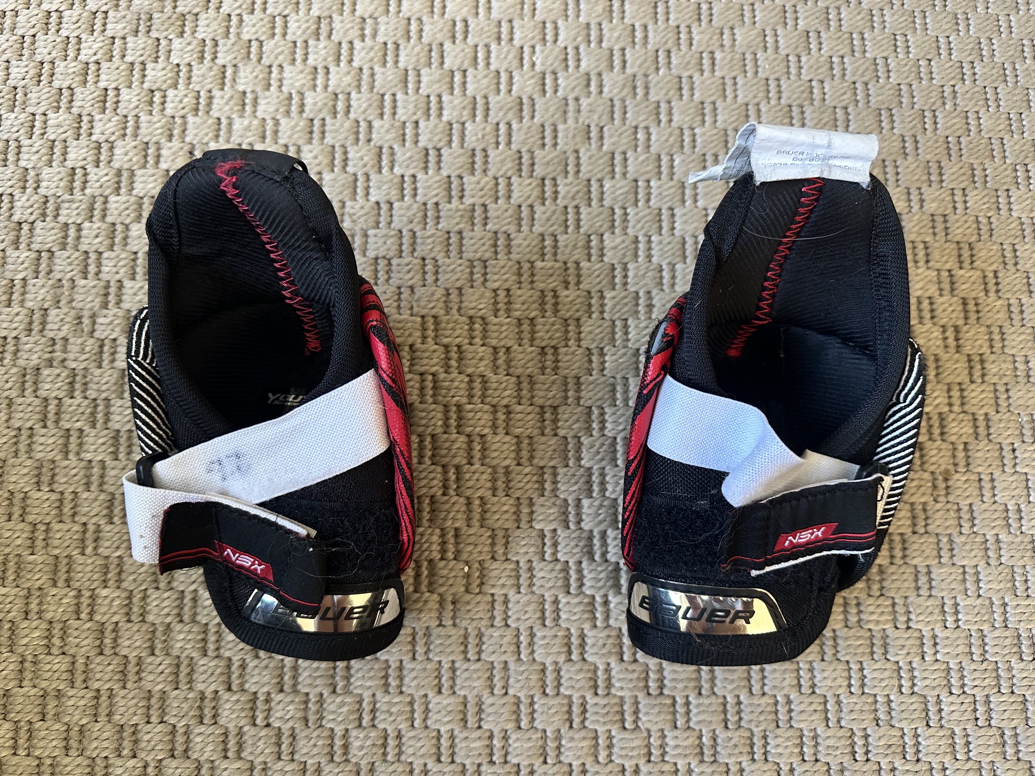 Paragomiti BAUER NSX Youth L/G (7-9 anni)
