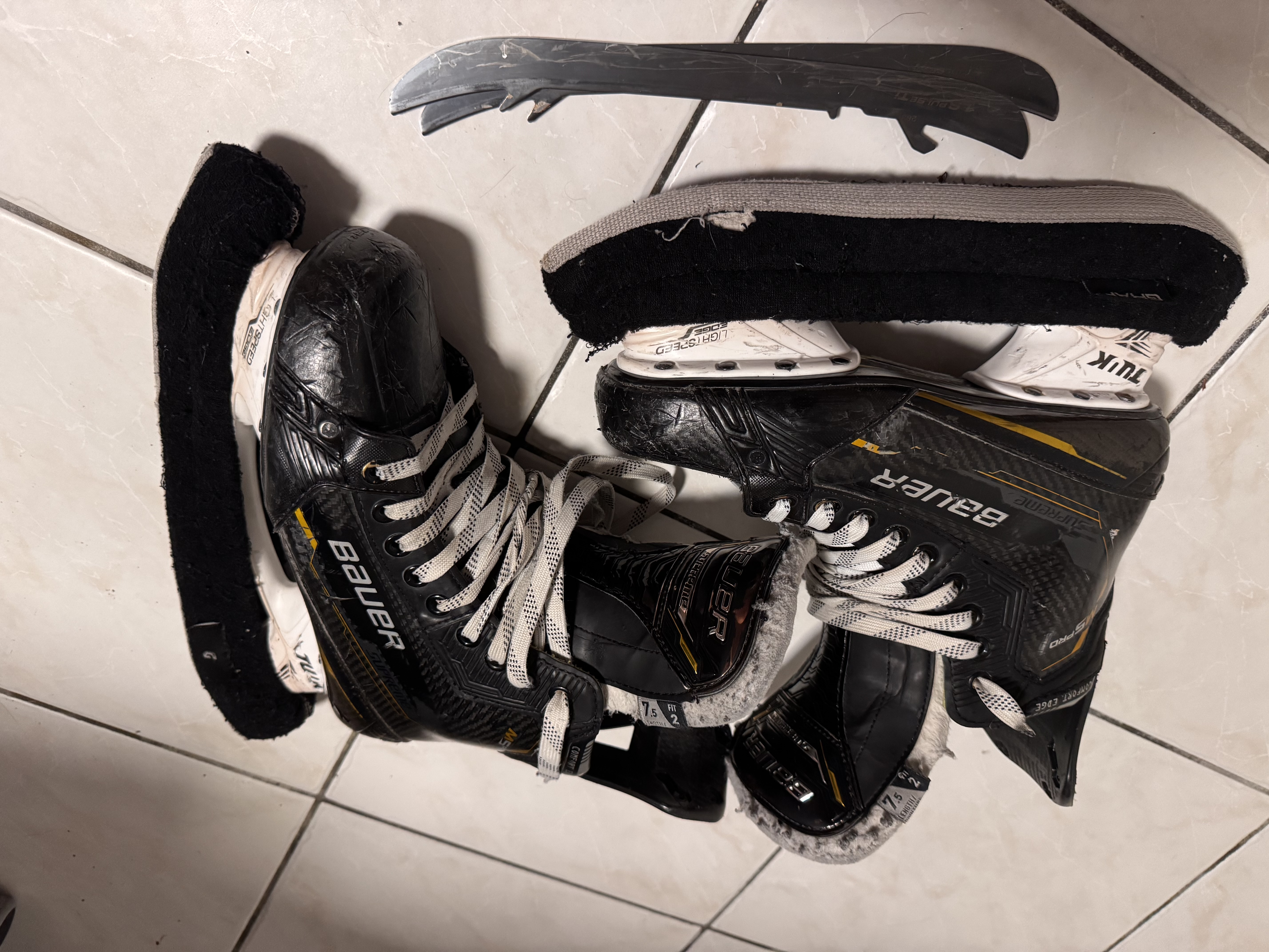 Pattini Bauer supreme M5 Pro 7.5