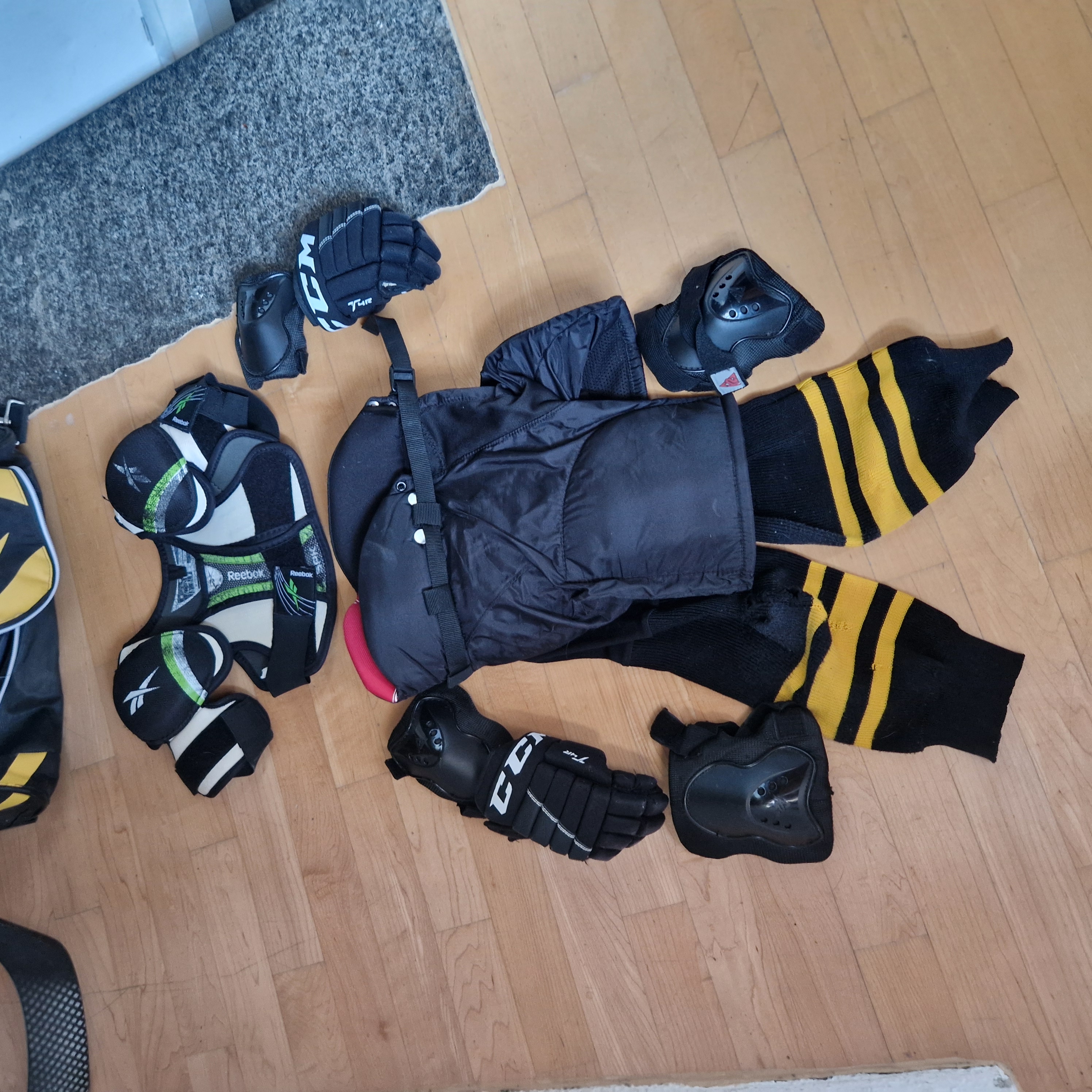 Vendo set Bambino 5 +anni