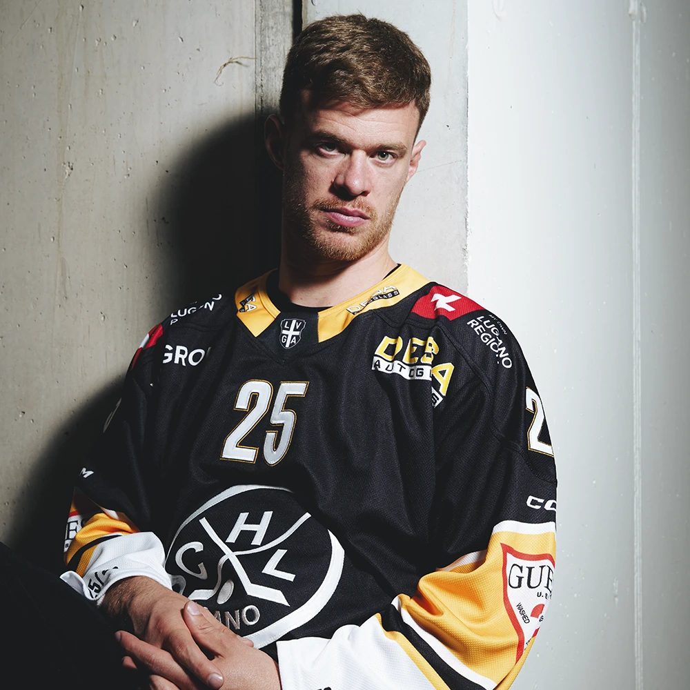 Home Season Jersey 2025/26